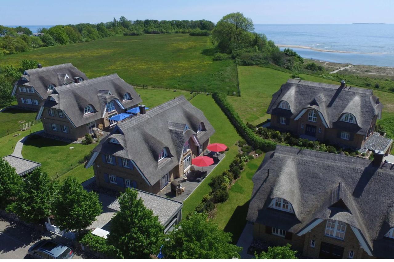 Strandhaus Buskam auf Rügen Lobbe Exterior foto